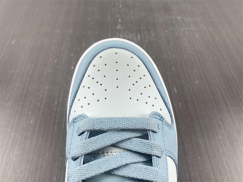Nike Dunk Low "Aura & Worn Blue" | DH9765-401