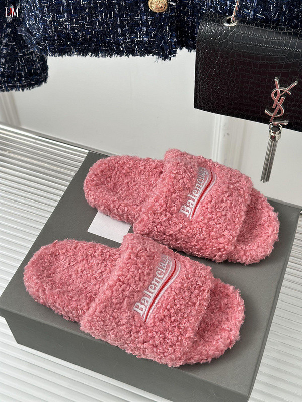 BALENCIAGA SLIDES