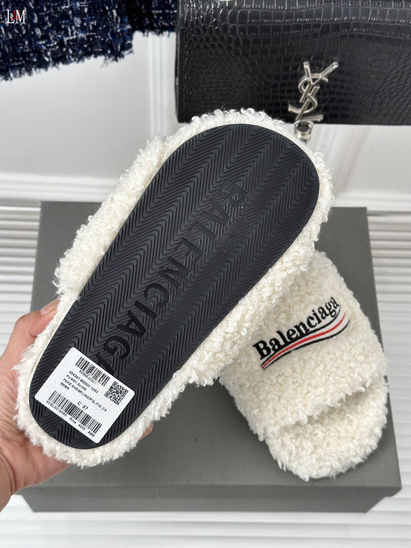 BALENCIAGA SLIDES