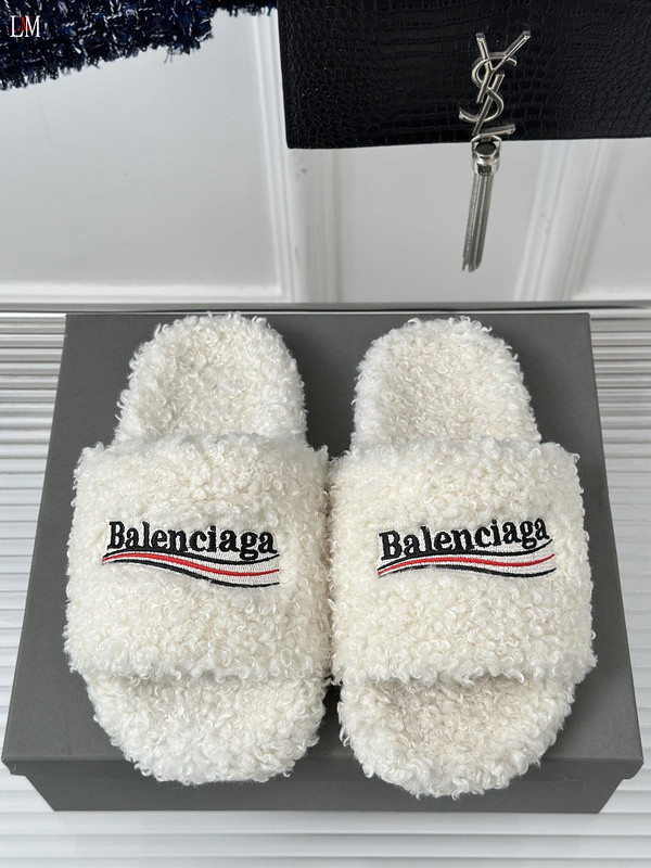 BALENCIAGA SLIDES