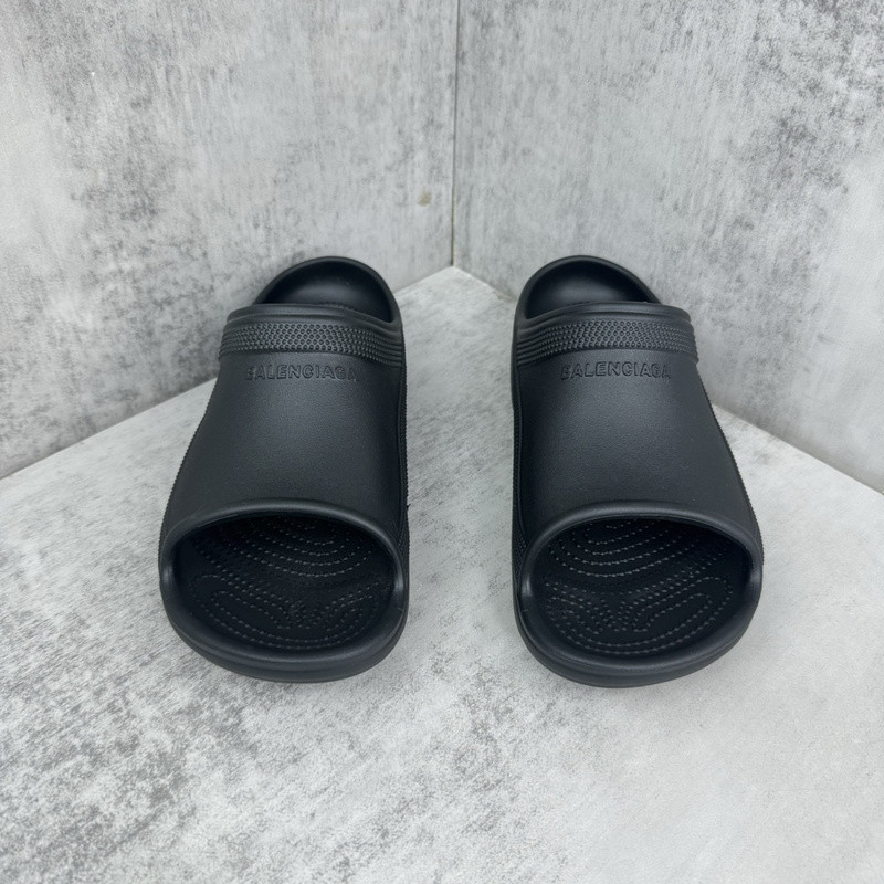 BALENCIAGA SLIDES