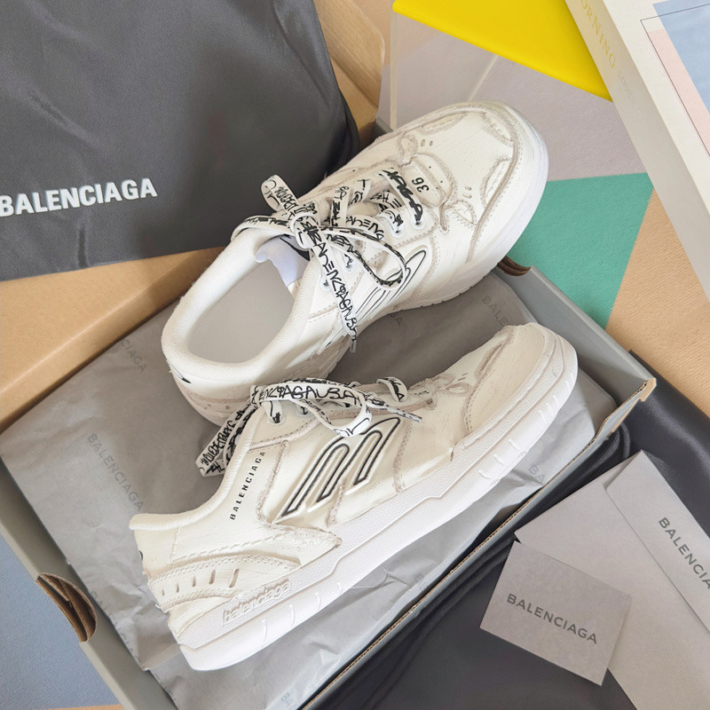 BALENCIAGA Launches New Hamptons Sneaker