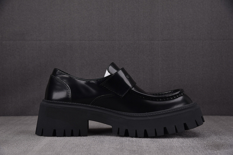 Balenciaga Tractor leather loafers in black