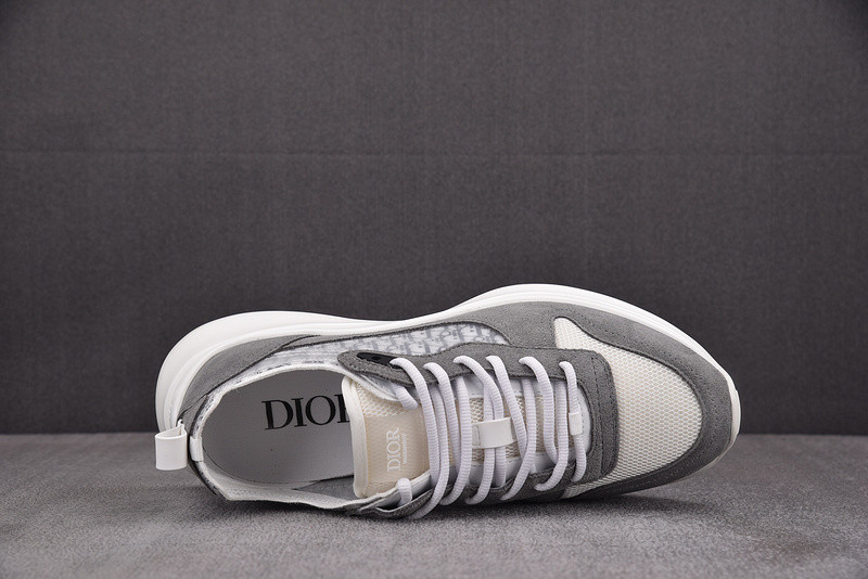 D10r B25 Oblique Runner Sneaker