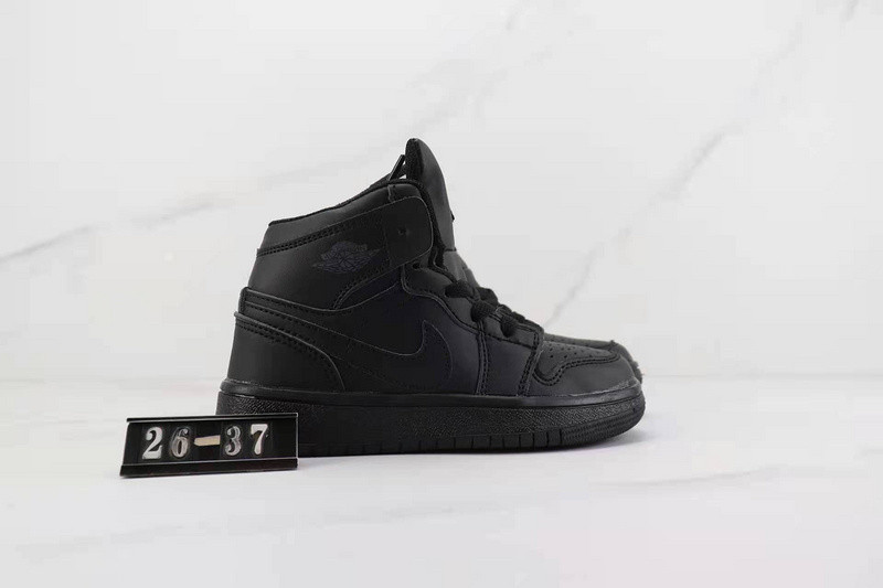 AIR JORDAN 1 KIDS SHOES