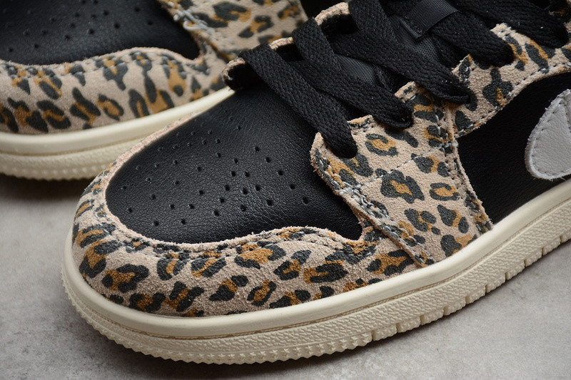 AIR JORDAN 1 MID GS 554725-128