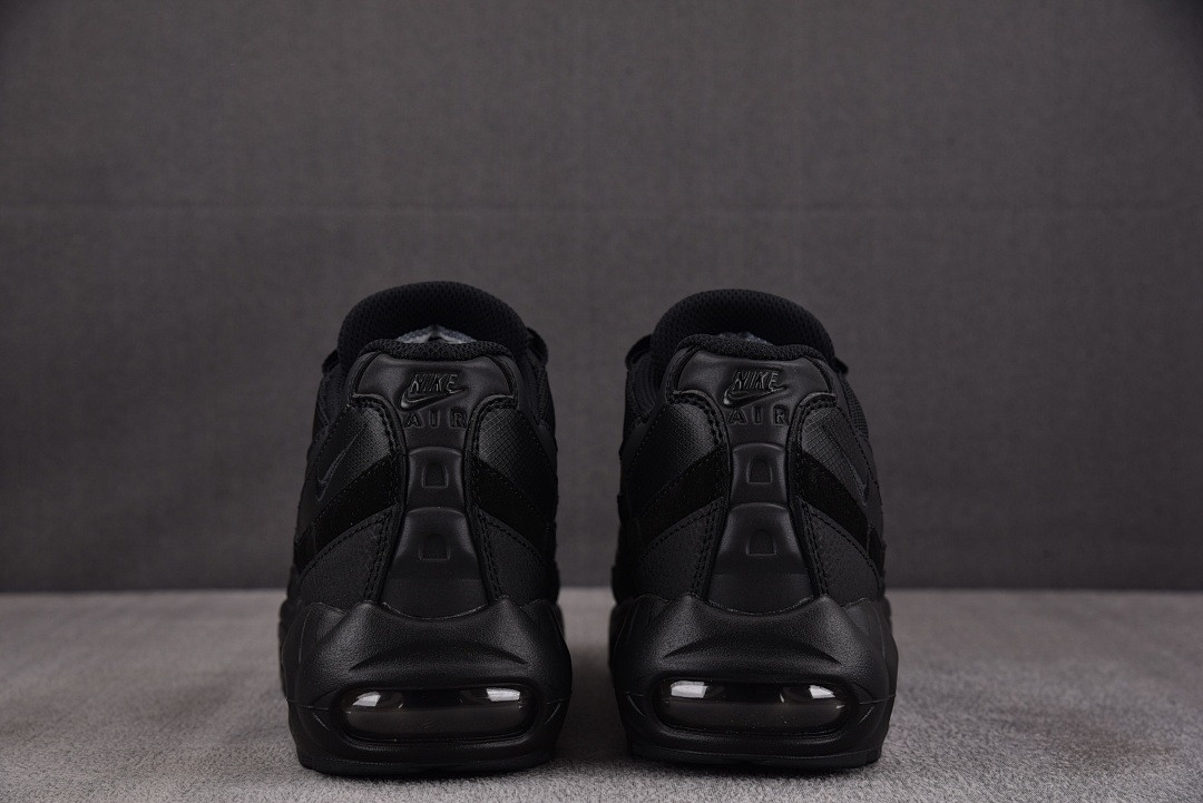 Nike Air Max 95 Essential Triple Black CI3705-001