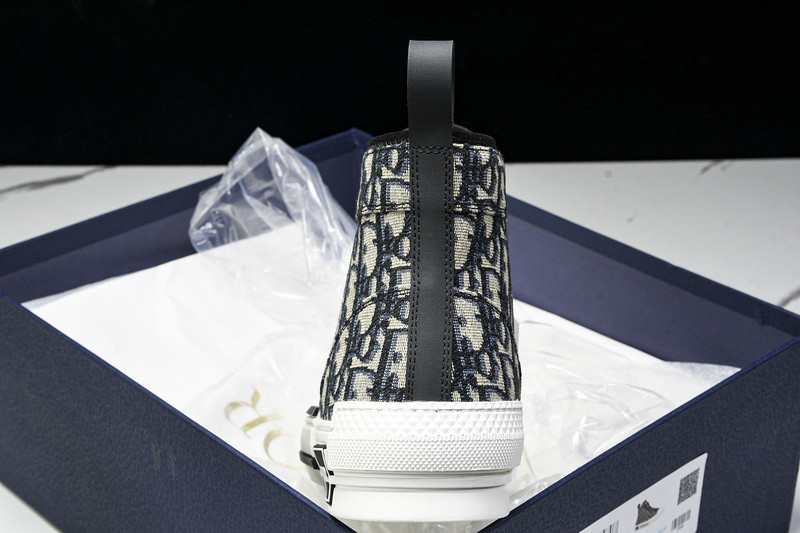 D B23 HIGH-TOP SNEAKERS