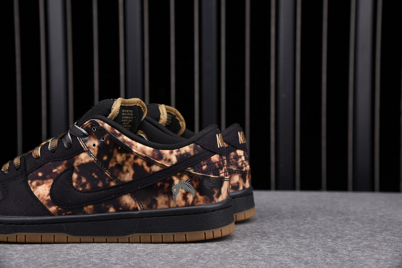 Nike Dunk SB Low Pushead 2 536356-002