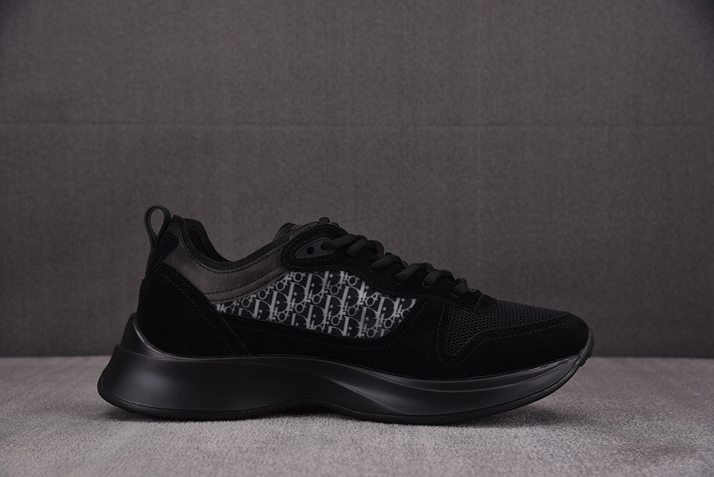 D10r B25 Oblique Runner Sneaker