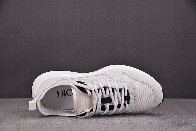 D10r B25 Oblique Runner Sneaker