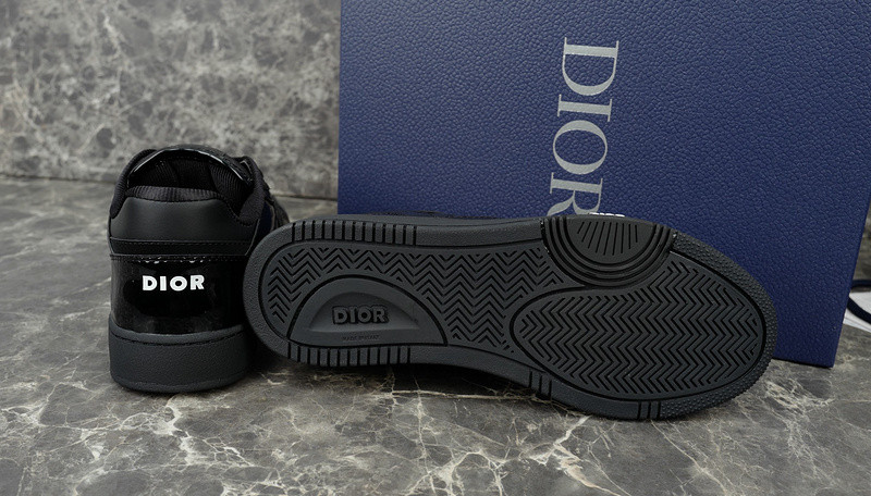 DIOR SNEAKERS