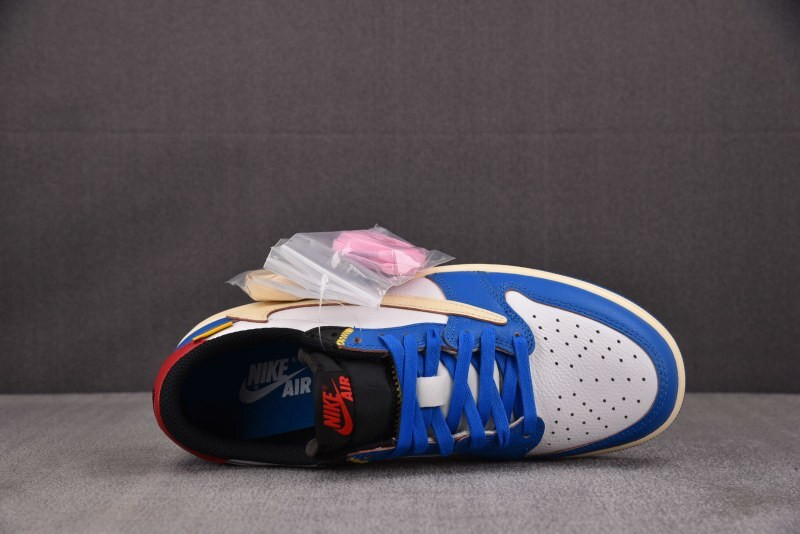 Travis Scott x Air Jordan 1 Low UNION DM7866-111