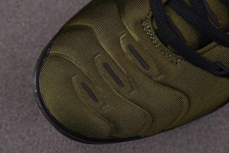 Nike Air Vapormax Plus Rough Green/Dark Russet-Black DQ4688-300