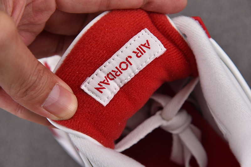 Nike SB x Air Jordan 4 Varsity Red DR5415-106