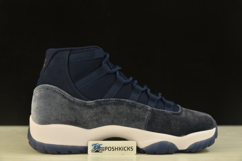 Air Jordan 11 WMNS “Midnight Navy” AR0715-441