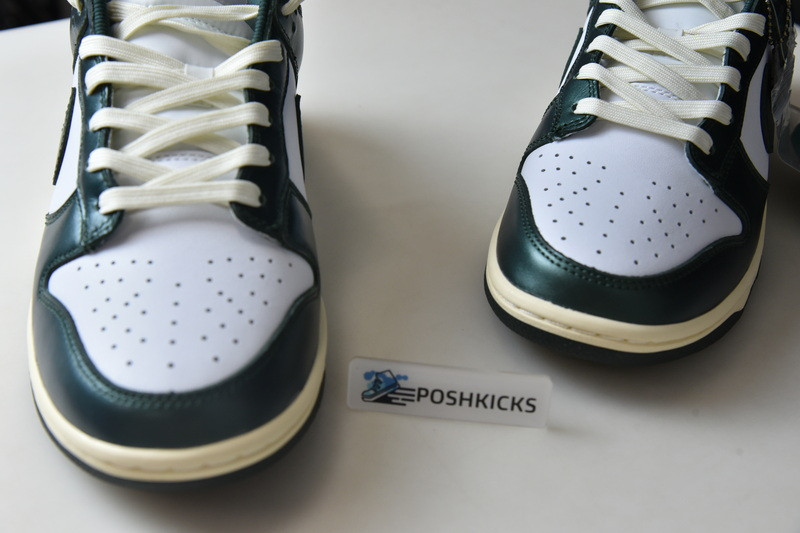 Nike Dunk Low Vintage Green (W) DQ8580-100