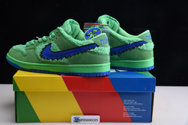 Grateful Dead x Nike SB Dunk Low “Green Bear” CJ5378-300