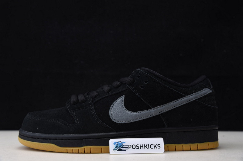 Nike SB Turns Back the Clock and Reveals a Dunk Low "Fog" Colorway BO6817-010
