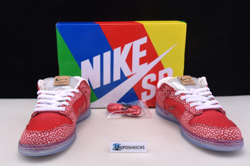 NIKE SB DUNK LOW STINGWATER MAGIC MUSHROOM DH7650-600