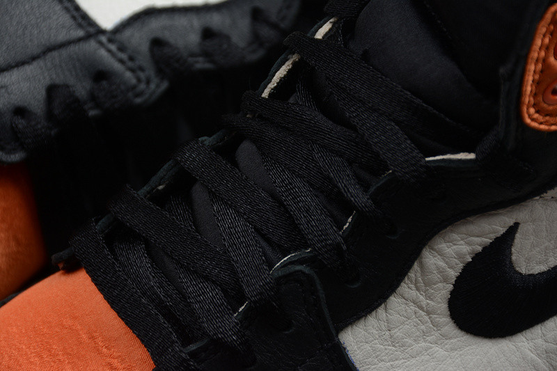 Jordan 1 Retro Satin Shattered Backboard AV3725-010