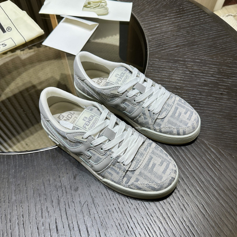 FENDI SNEAKERS
