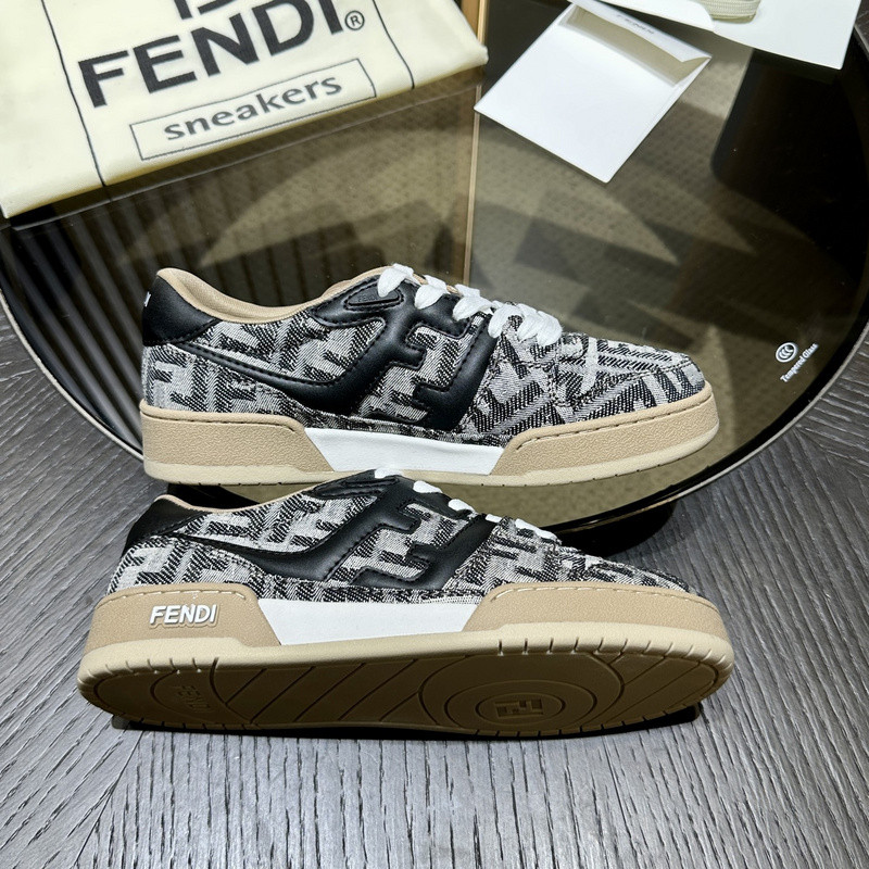 FENDI SNEAKERS