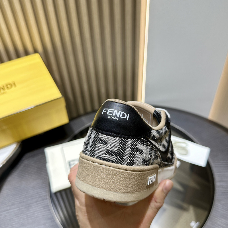 FENDI SNEAKERS