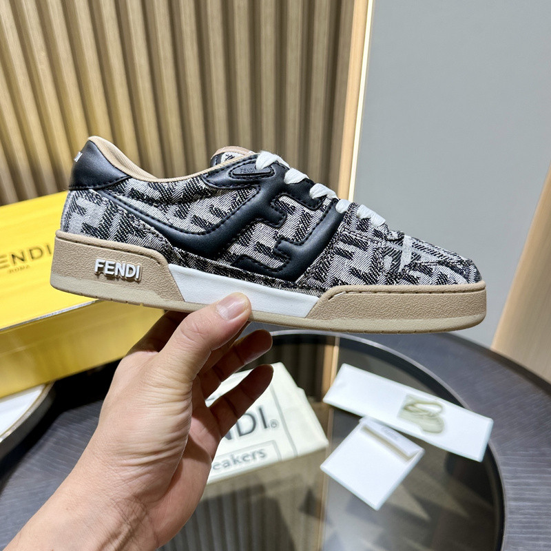 FENDI SNEAKERS