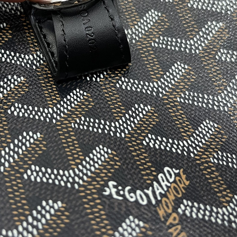 GOYARD Boston travel bag