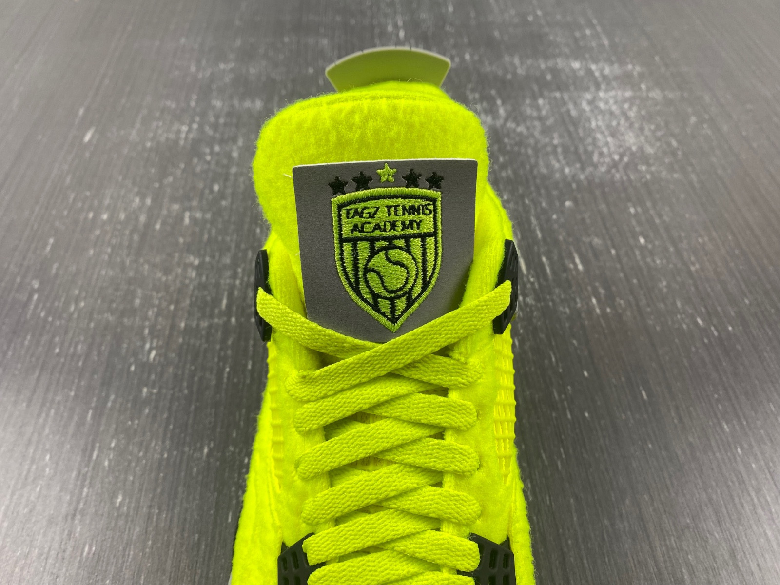 Air Jordan 4 Retro DV6773-700