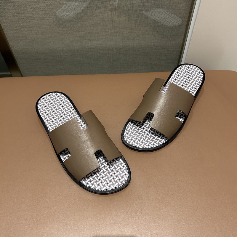 H*rmes Sandals