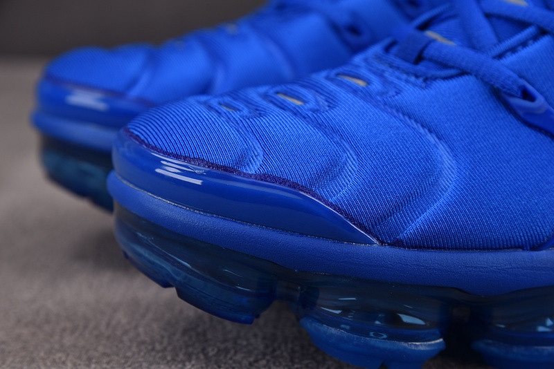 Nike Air VaporMax Plus 