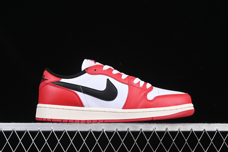 Air Jordan 1 Low OG "Chicago" HQ6998-600