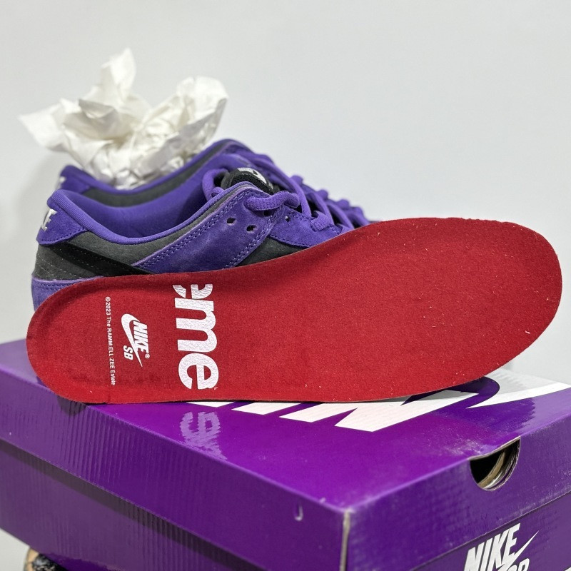 Suprem* x Nike SB Dunk Low OG QS "Ink" HQ8487-500