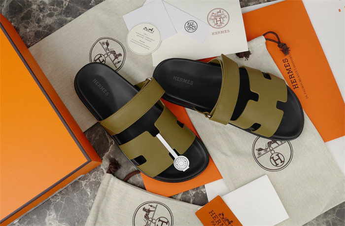 H*rmes Sandals
