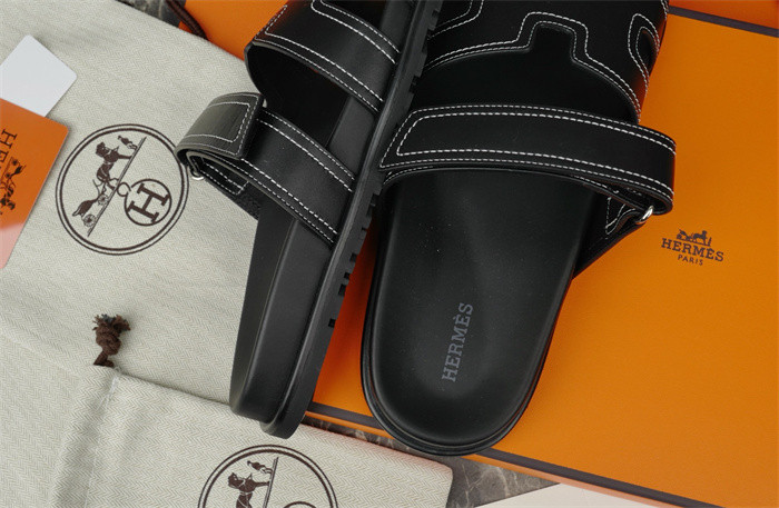 H*rmes Sandals