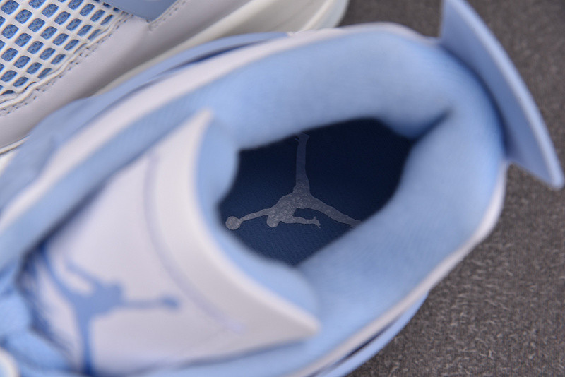 Air Jordan 4 "Aluminum" "White/Blue Tint" HV0823-100