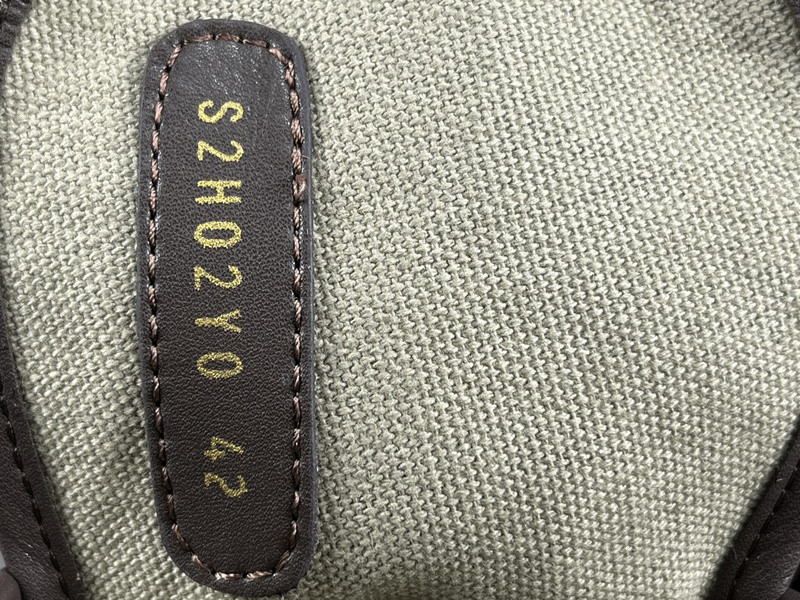 Valentino Garavani Totaloop