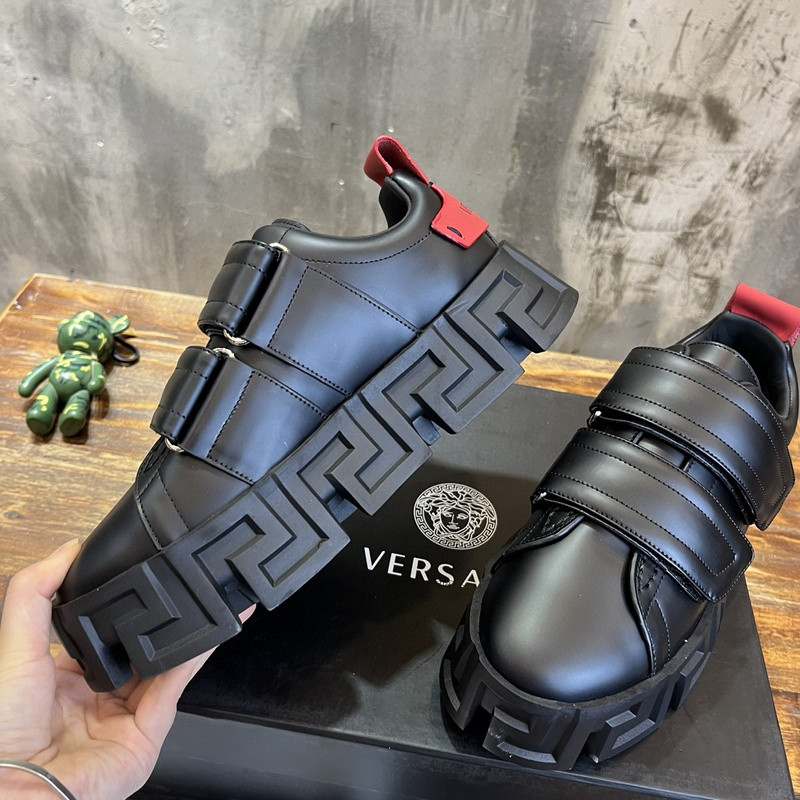 VERSACE SNEAKER