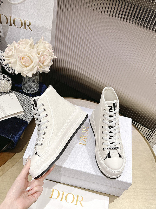 D B23 HIGH-TOP SNEAKERS