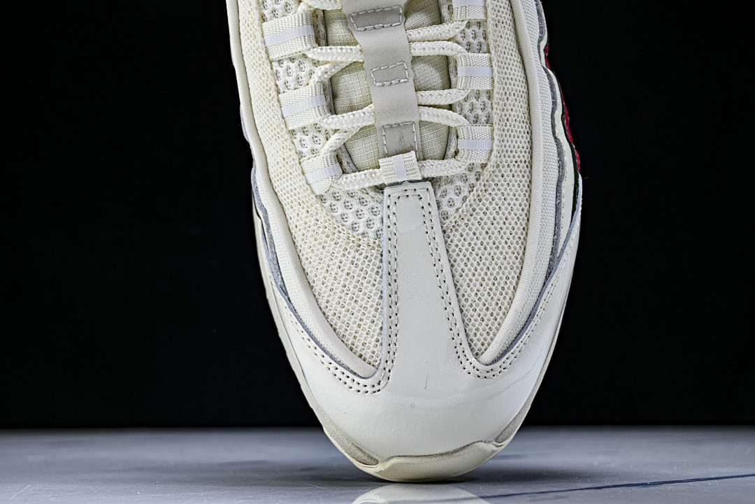 UNDEFEATED Nike Air Max 95 "Sail" IB4453-100