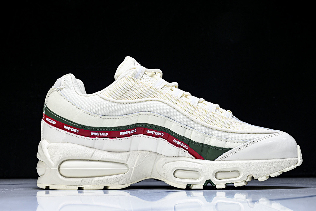 UNDEFEATED Nike Air Max 95 "Sail" IB4453-100