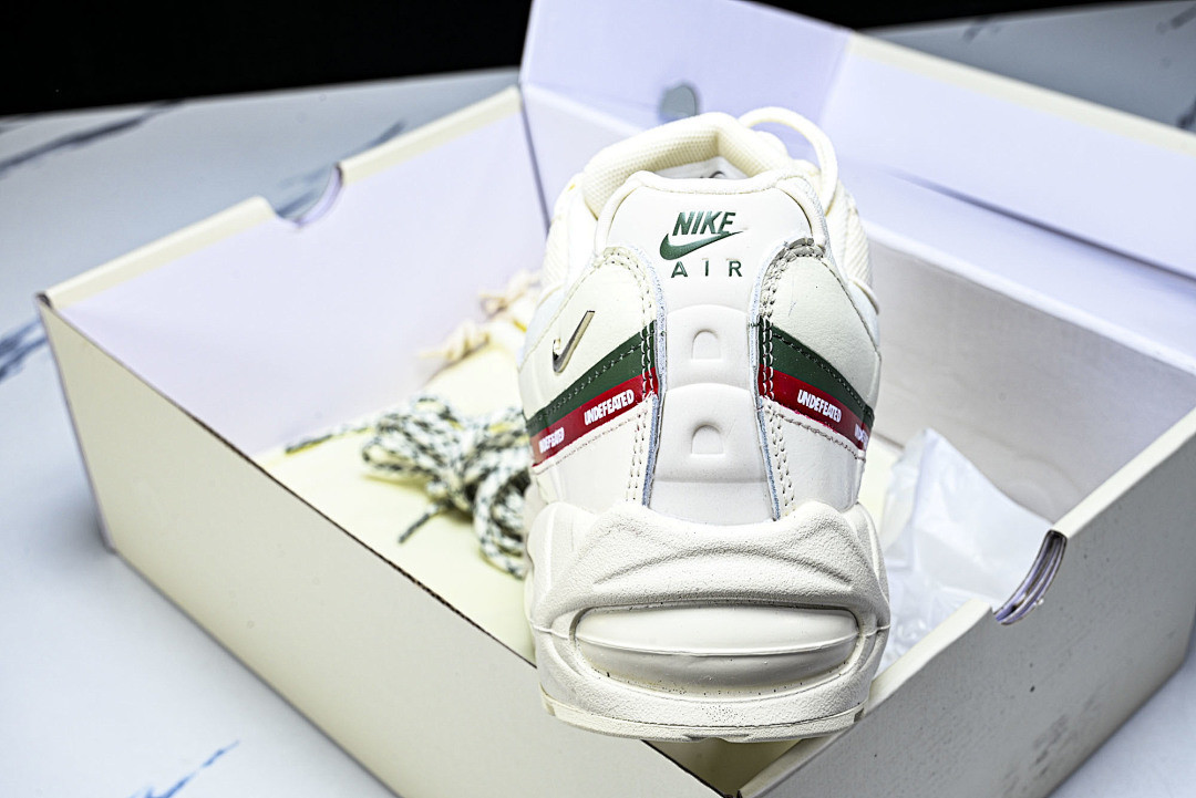 UNDEFEATED Nike Air Max 95 "Sail" IB4453-100