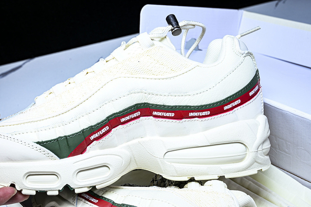 UNDEFEATED Nike Air Max 95 "Sail" IB4453-100