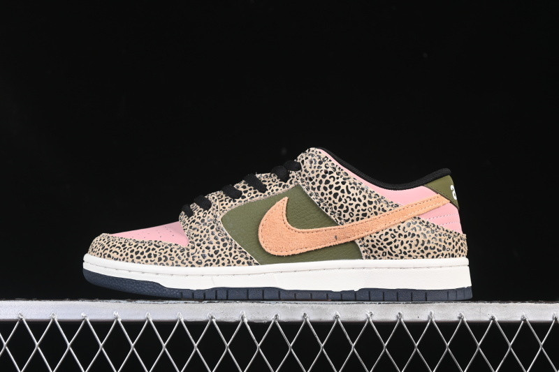 Nike SB Dunk Low Arts-Rec Men