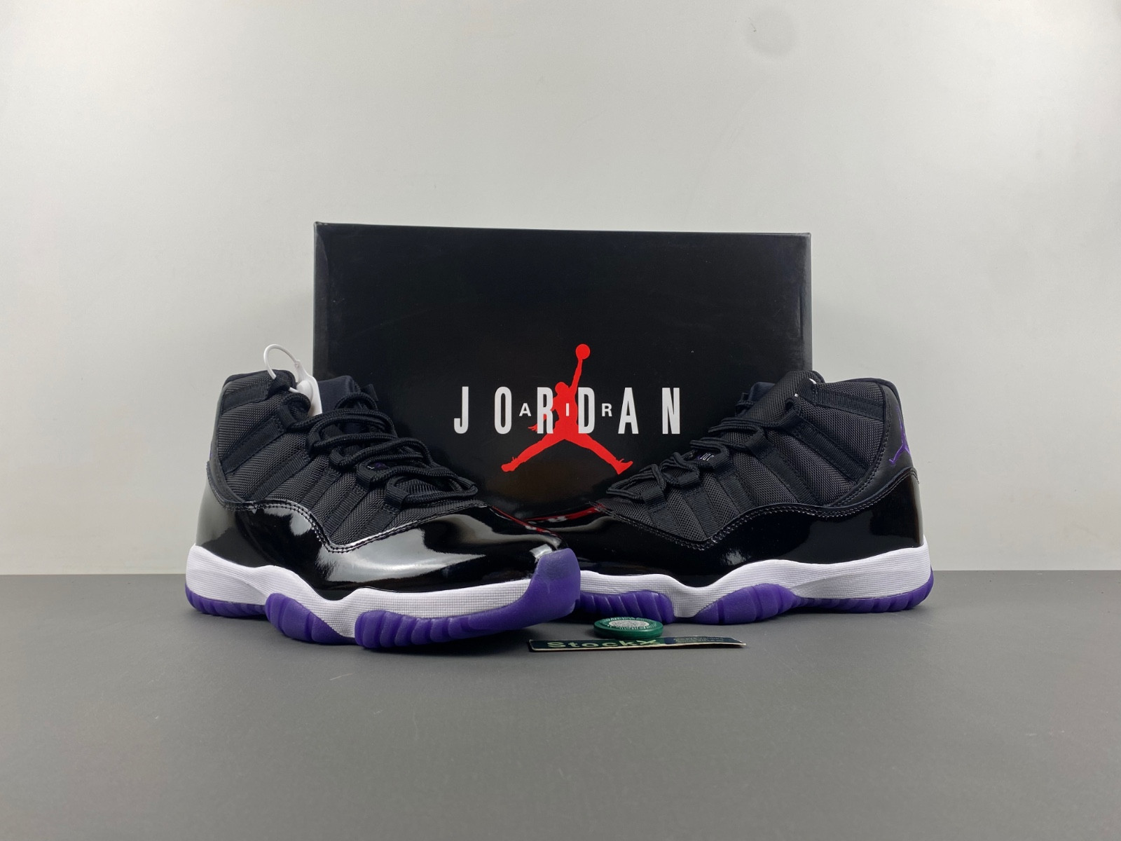 AIR JORDAN 11 RETRO WHITE/BLACK/PURPLE CT8812-999