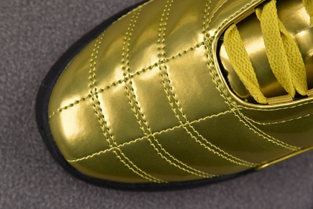 NK Total 90 Secutor Shox Magia SP Maha Amsterdam IM9326-008