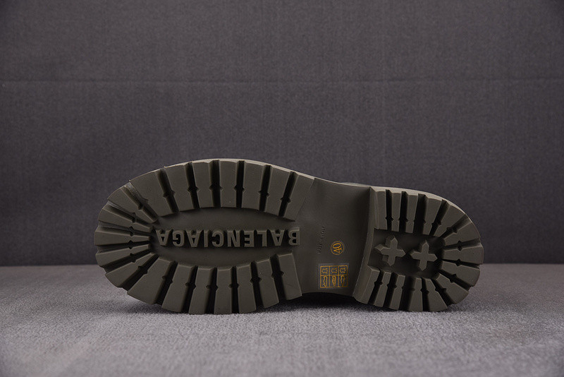 Ba*len*cia*ga strike combat boot