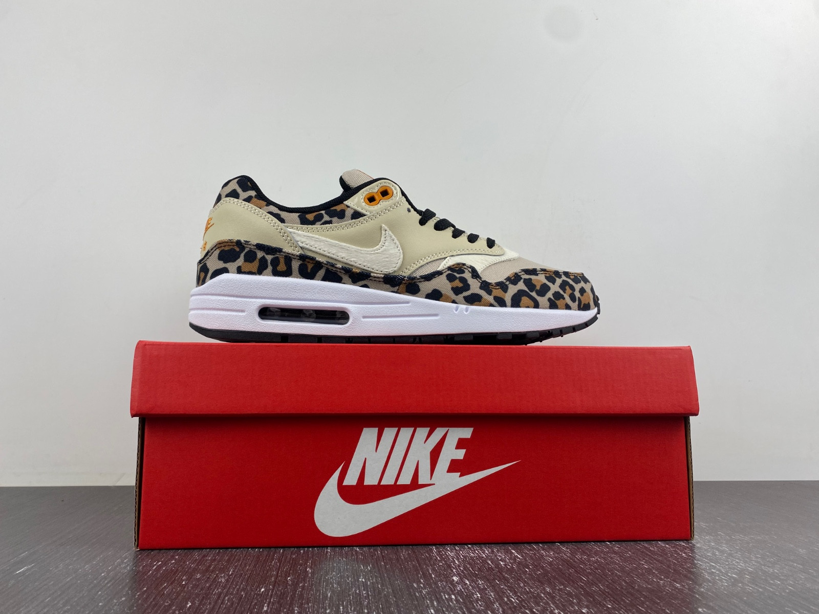 Nike WMNS Air Max 1 Premium Leopard BV1977-200